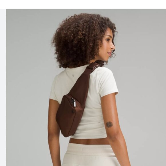 NWT LULULEMON Everywhere Sling Bag UNISEX Brown Earth  SOLD OUT RARE AUTHENTIC - Picture 5 of 7